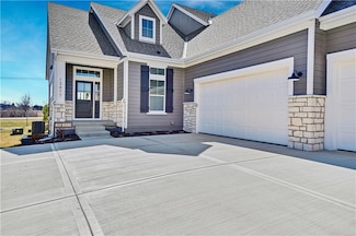 13477 W 174th Place, Overland Park, KS 66062