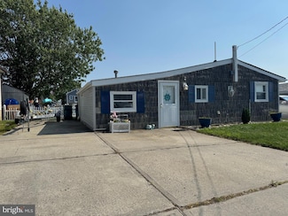 25 W Dory Dr, Little Egg Harbor Township, NJ 08087