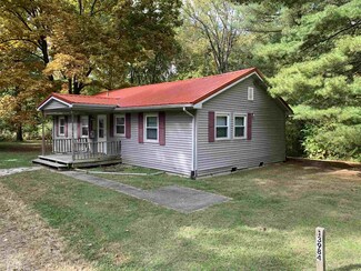 13984 S Private Road 685 W, Jasonville, IN 47438