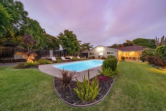 3876 Mount Albertine Ave, San Diego, CA 92111