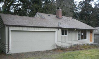 1622 NE 195th St, Lake Forest Park, WA 98155
