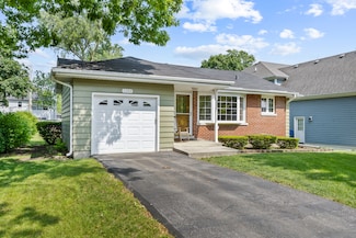1103 Lyford Ln, Wheaton, IL 60189
