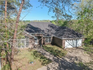 15635 Compass Dr, Northport, AL 35475