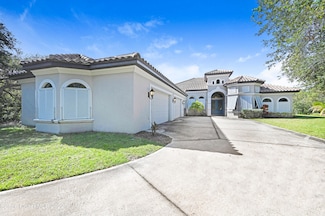 110 Spinnaker St, Melbourne Beach, FL 32951