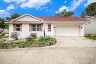 705 Day Spring Ct, Middlebury, IN 46540