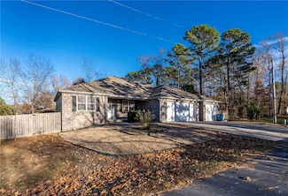 22 Bassingham Ln, Bella Vista, AR 72715