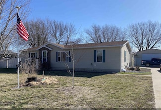 1302 Oak St, Yankton, SD 57078