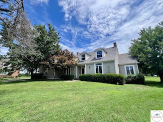1704 S Nicklaus Dr, Clinton, MO 64735