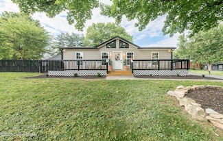 905 Trout Ln, Shelbyville, KY 40065