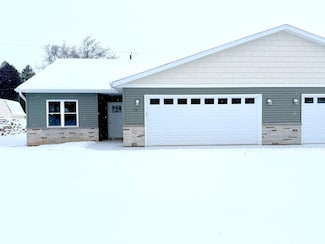 128 Evergreen Ln, Chilton, WI 53014