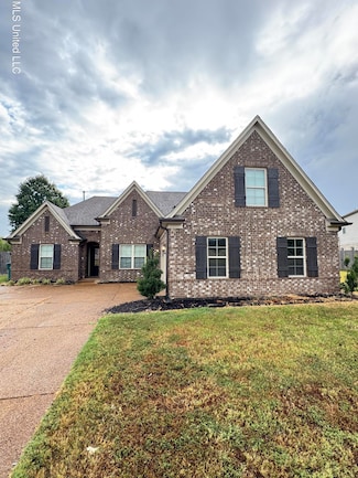3384 Champion Hills Dr, Southaven, MS 38672