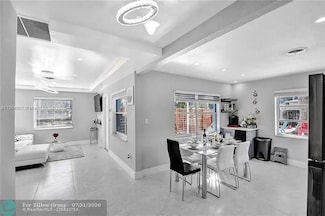 610 N 24th Ave Unit 810, Hollywood, FL 33020