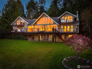 3403 Biz Point Rd, Anacortes, WA 98221