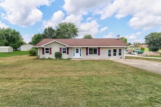 215 E Sycamore St, Dale, IN 47523