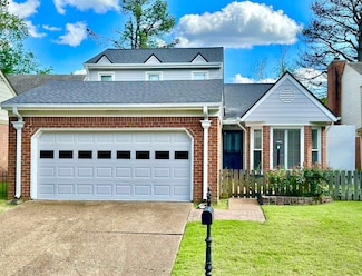 8833 Fairway Gardens Dr, Cordova, TN 38016