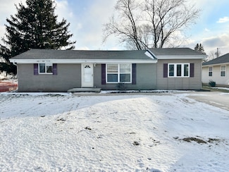 345 E College St, Russiaville, IN 46979