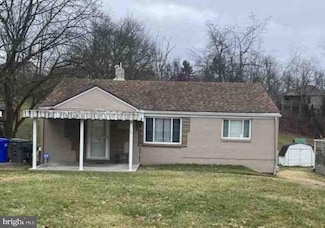 31 Kenwood Dr, Coraopolis, PA 15108