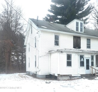 14 Lynch Ave, Castleton On Hudson, NY 12033