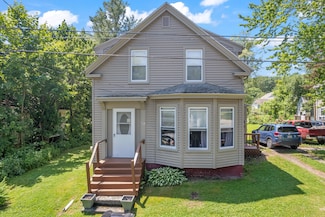 47 Fall Brook St, Portland, ME 04103
