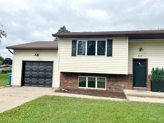 513 Village Dr, Belleville, WI 53508