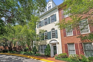 8878 Ashgrove House Ln, Vienna, VA 22182