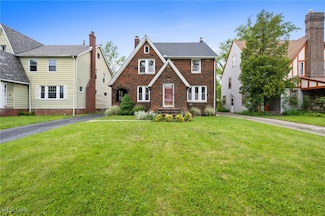 3497 Raymont Blvd, University Heights, OH 44118