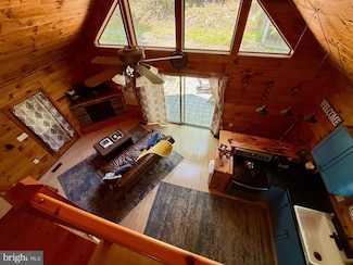 882 Lazy River Rd W, Luray, VA 22835