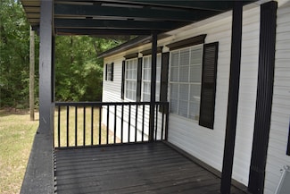 25 Wood Glen, Trinity, TX 75862