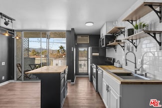 6151 Orange St Unit 311, Los Angeles, CA 90048