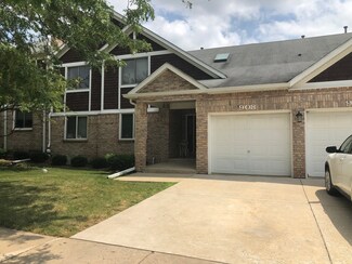 908 Thornwood Dr Unit 908, Saint Charles, IL 60174