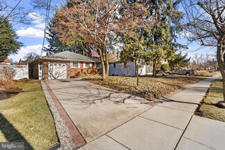 42 Park Dr, Cherry Hill, NJ 08002