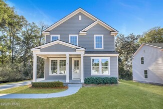 15 Backwater St, Beaufort, SC 29906
