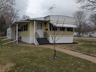 2918 Old Farm Rd, Kalamazoo, MI 49004