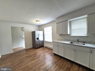 186 Hampshire Rd, Sicklerville, NJ 08081