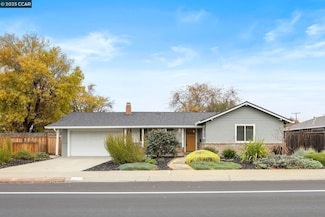 2318 N 6th St, Concord, CA 94519