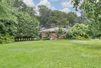 61 Buena Vista Rd, New City, NY 10956