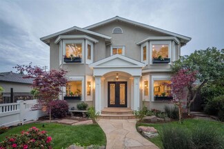 2111 Brewster Ave, Redwood City, CA 94062