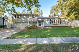 5324 SW 24th St, Topeka, KS 66614