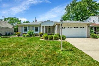 15053 Inbrook Dr, Plymouth, MI 48170