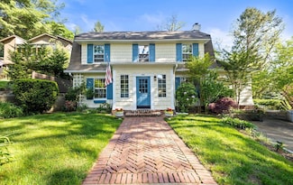 343 Ridge Rd, Little Neck, NY 11363