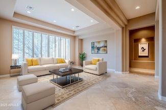 8037 E Thorntree Dr, Scottsdale, AZ 85266