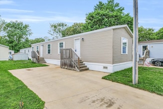 55 Cedric Dr, Urbana, IL 61802