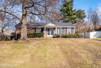3111 Carriage Hill Dr, Louisville, KY 40241