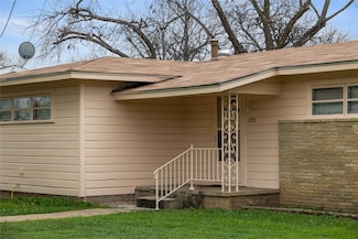 200 Roselawn St, Coleman, TX 76834