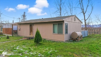 10951 E Twin Peaks Ct, Palmer, AK 99645