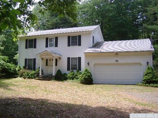 86 Block Ln, Craryville, NY 12521