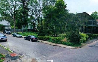 38 Crown St, Waterbury, CT 06704