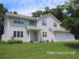 1080 Cadillac Dr, Platteville, WI 53818