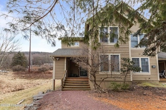 487 Spruce Dr, Tannersville, PA 18372