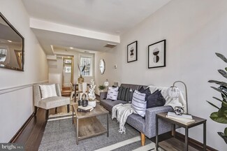 323 S Castle St, Baltimore, MD 21231